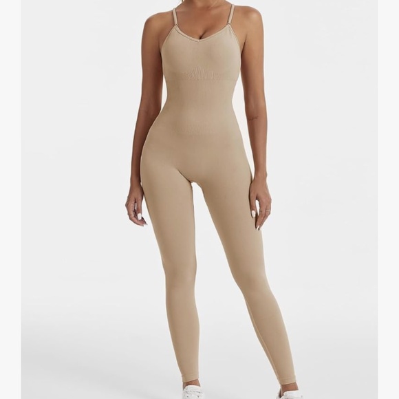 Skin color Strappy Back Jumpsuit Seamless Bodycon jumpsuit with strappy back des - Picture 2 of 4